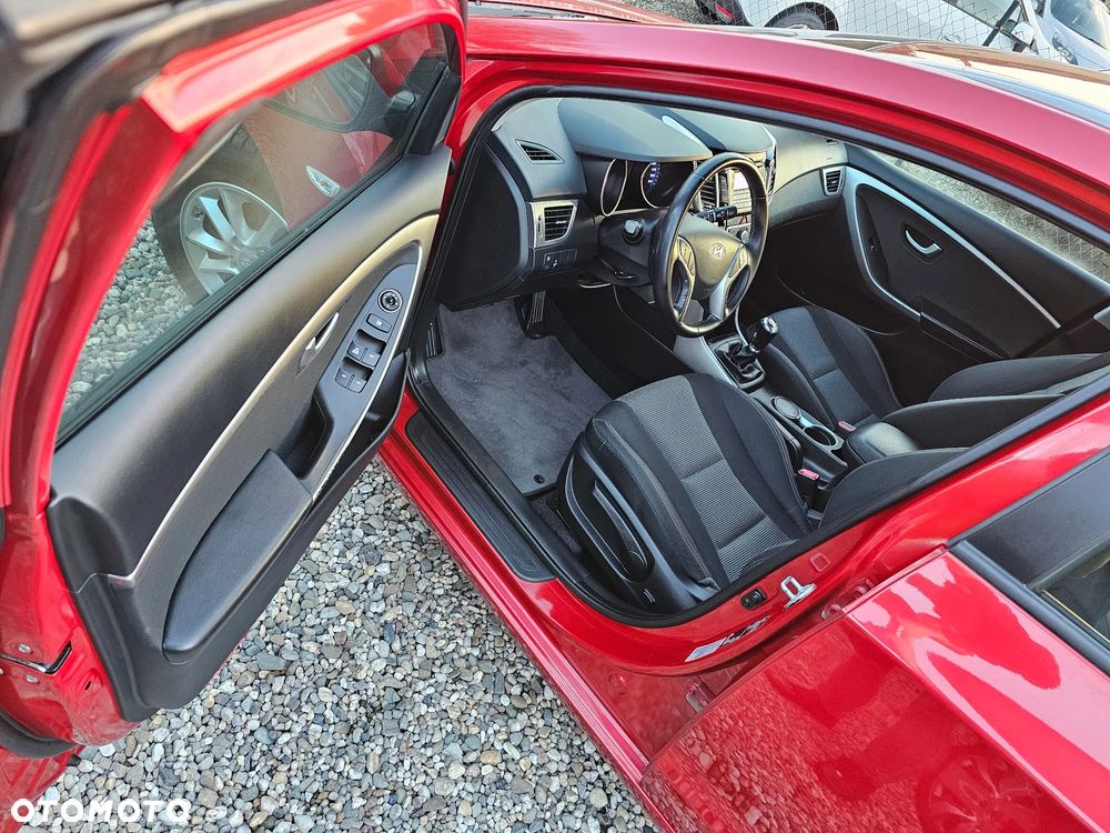 Hyundai i30 blue 1.6 GDI Style - 6