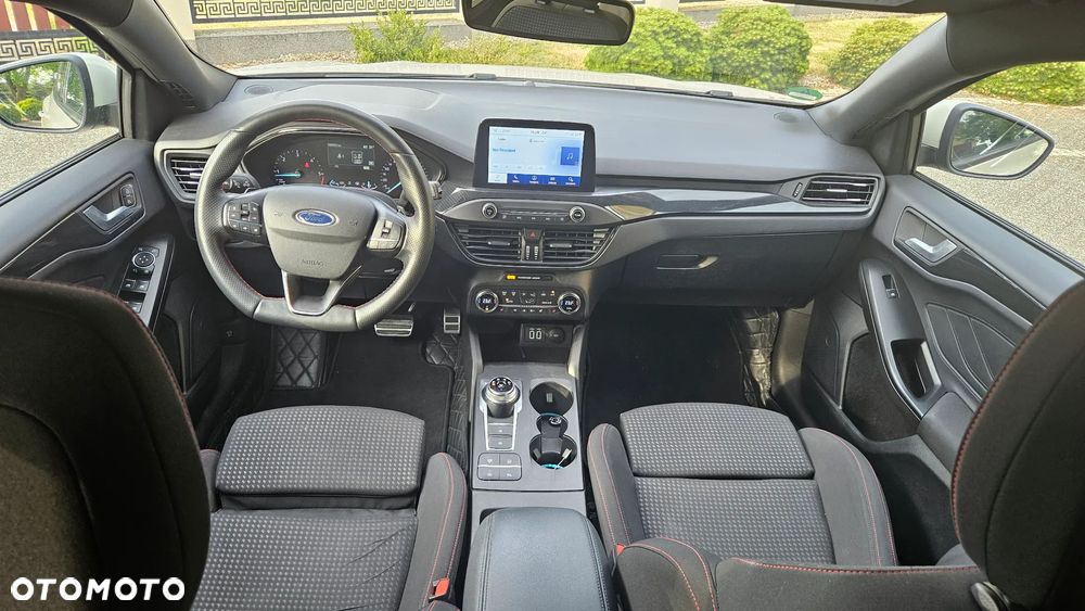 Ford Focus - 13