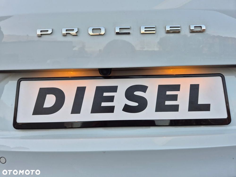 Kia ProCeed 1.6 CRDi GT Line DCT - 14