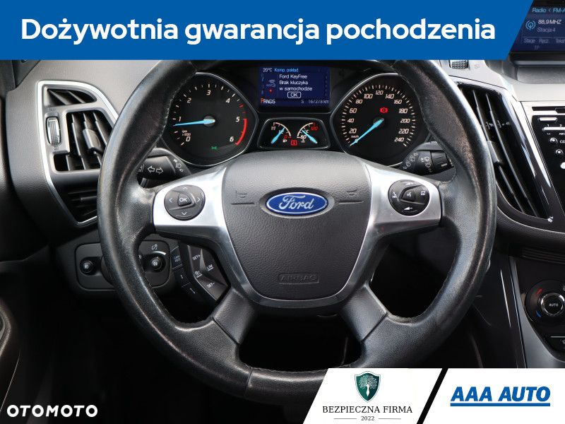 Ford Kuga - 22