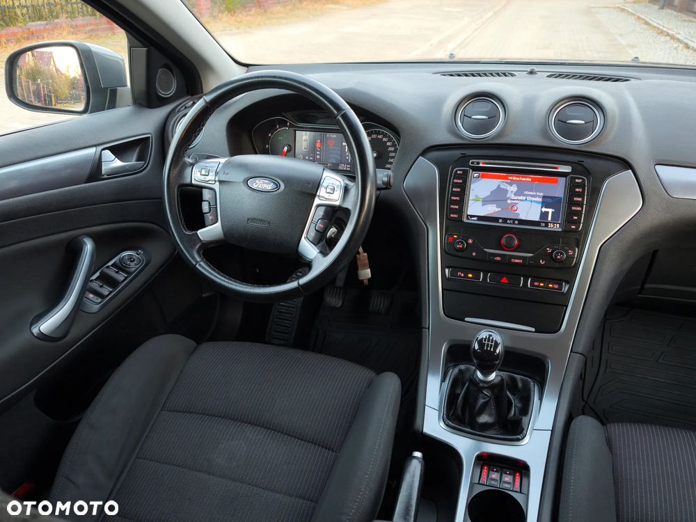 Ford Mondeo - 11
