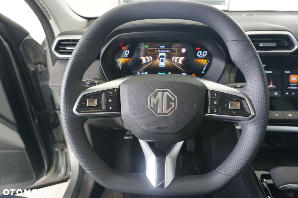 MG ZS Hybrid+ - 30
