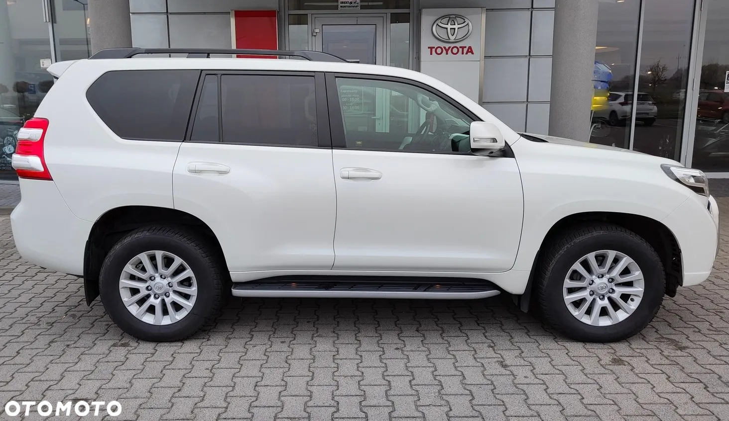 Toyota Land Cruiser LC 2.8 D-4D Executive - 6