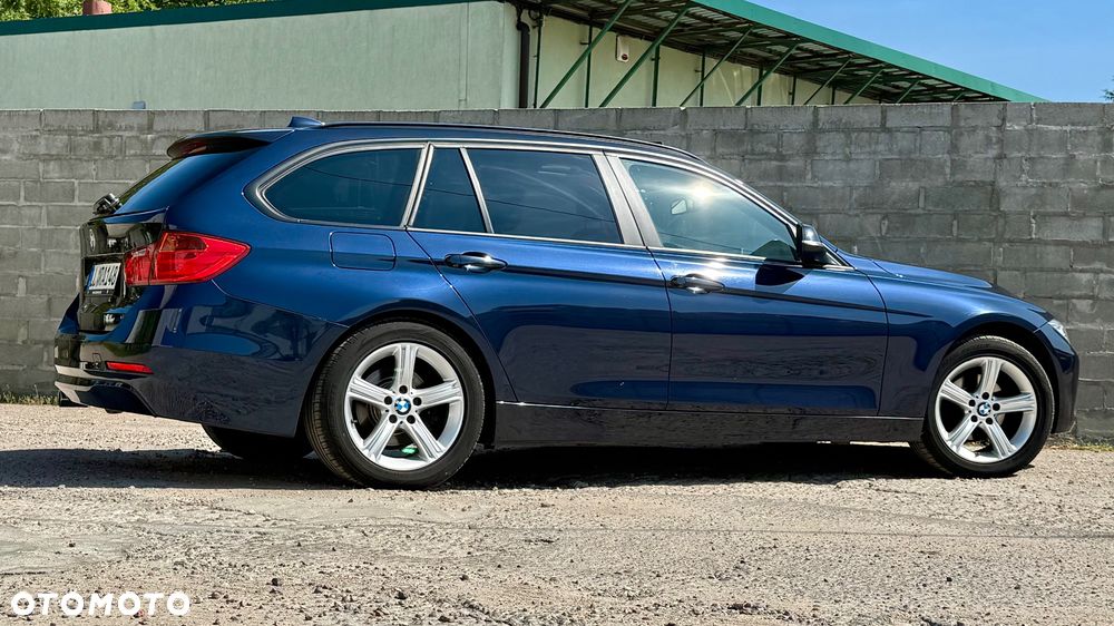 BMW Seria 3 318d DPF Touring Edition Exclusive - 22