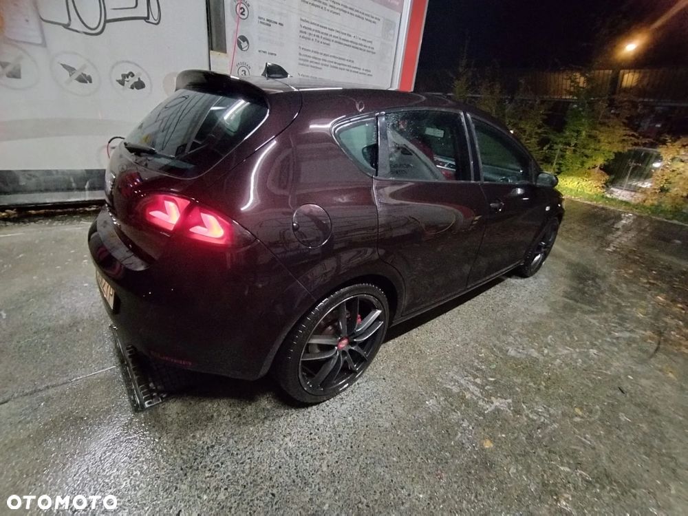 Seat Leon ver-2-0-tsi-cupra - 10