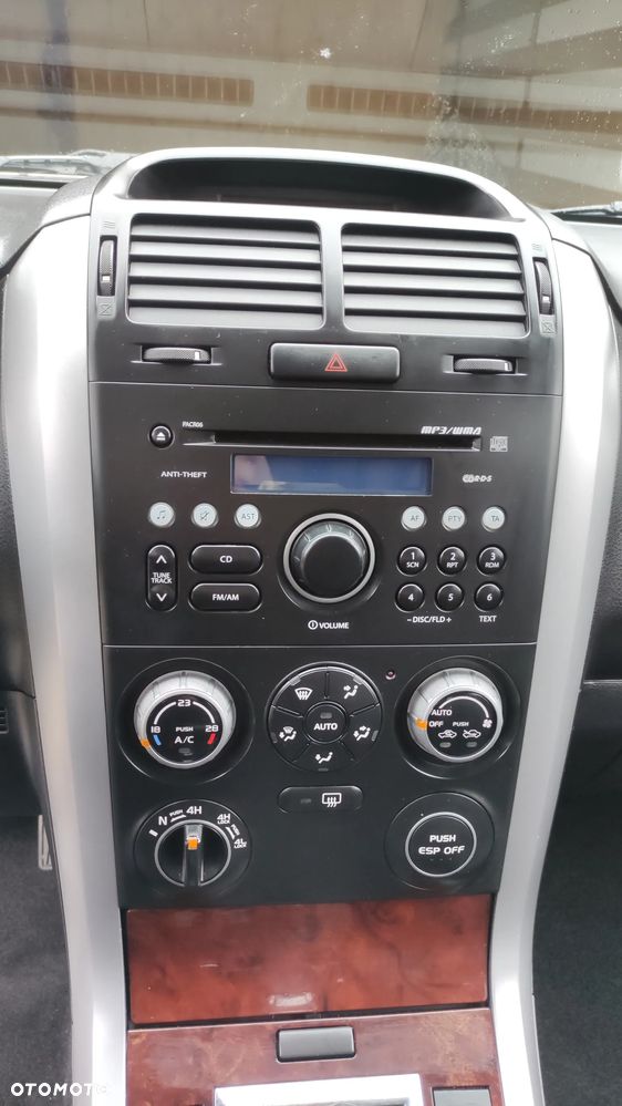 Suzuki Grand Vitara 1.9 DDiS De Luxe - 27