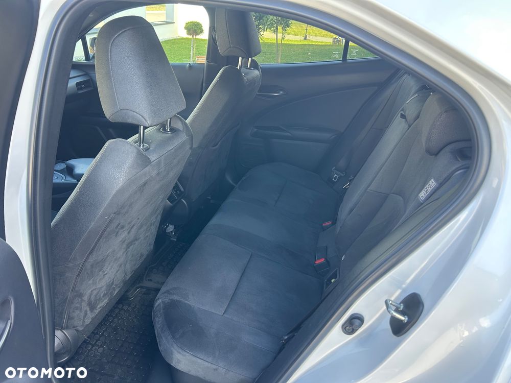 Lexus UX 250h GPF Business 2WD - 10