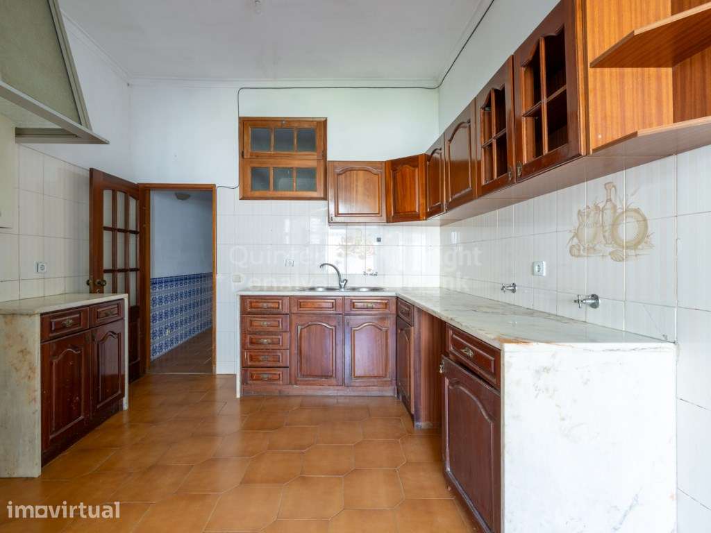 Prédio com projeto aprovado para 10 apartamentos em Benfica - Grande imagem: 2/50