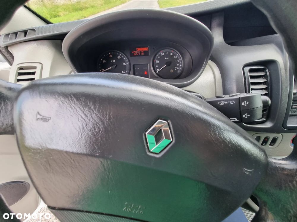 Renault Trafic - 6