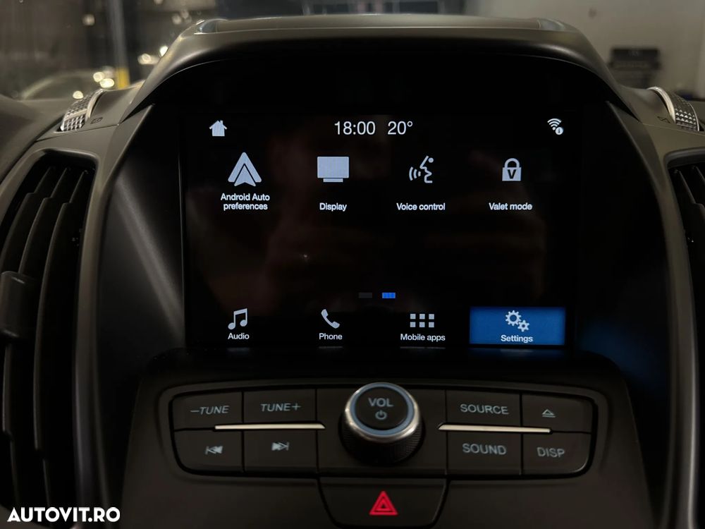 Ford Kuga - 19