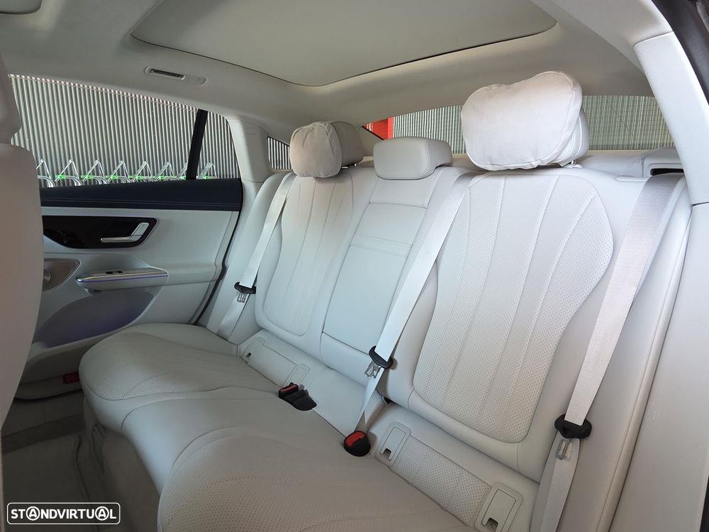 Mercedes-Benz EQE 350+ - 26