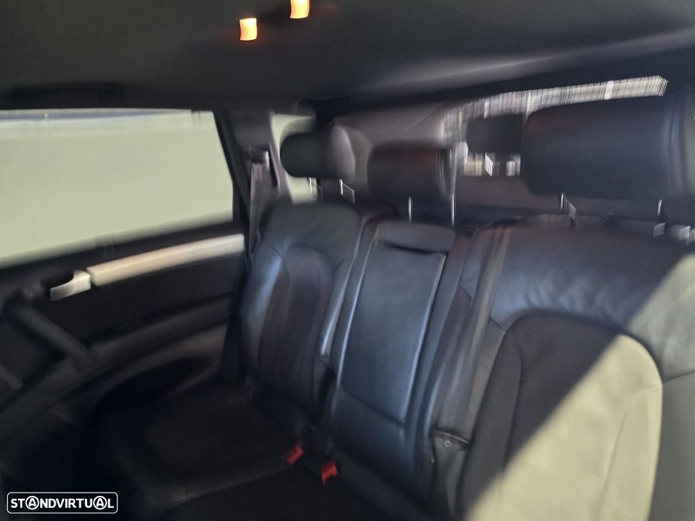 Audi Q7 3.0 V6 TDi quattro S-line Tiptronic - 22