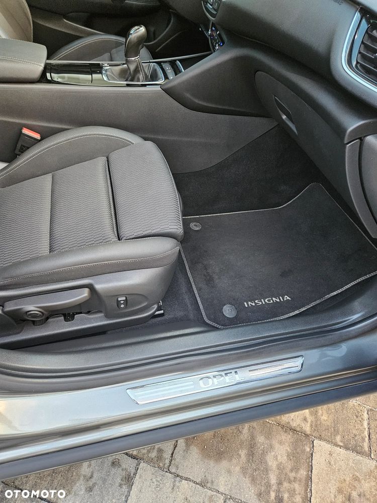 Opel Insignia 1.6 CDTI EcoFLEX S&S - 23
