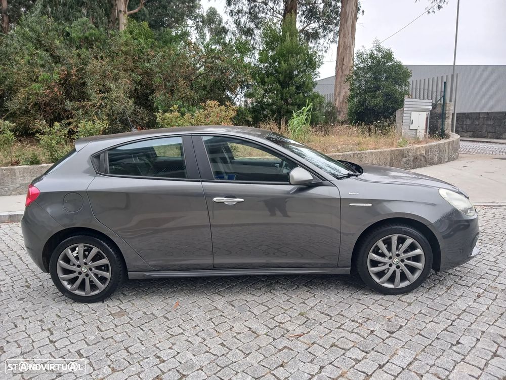 Alfa Romeo Giulietta 1.6 JTDM Veloce - 14