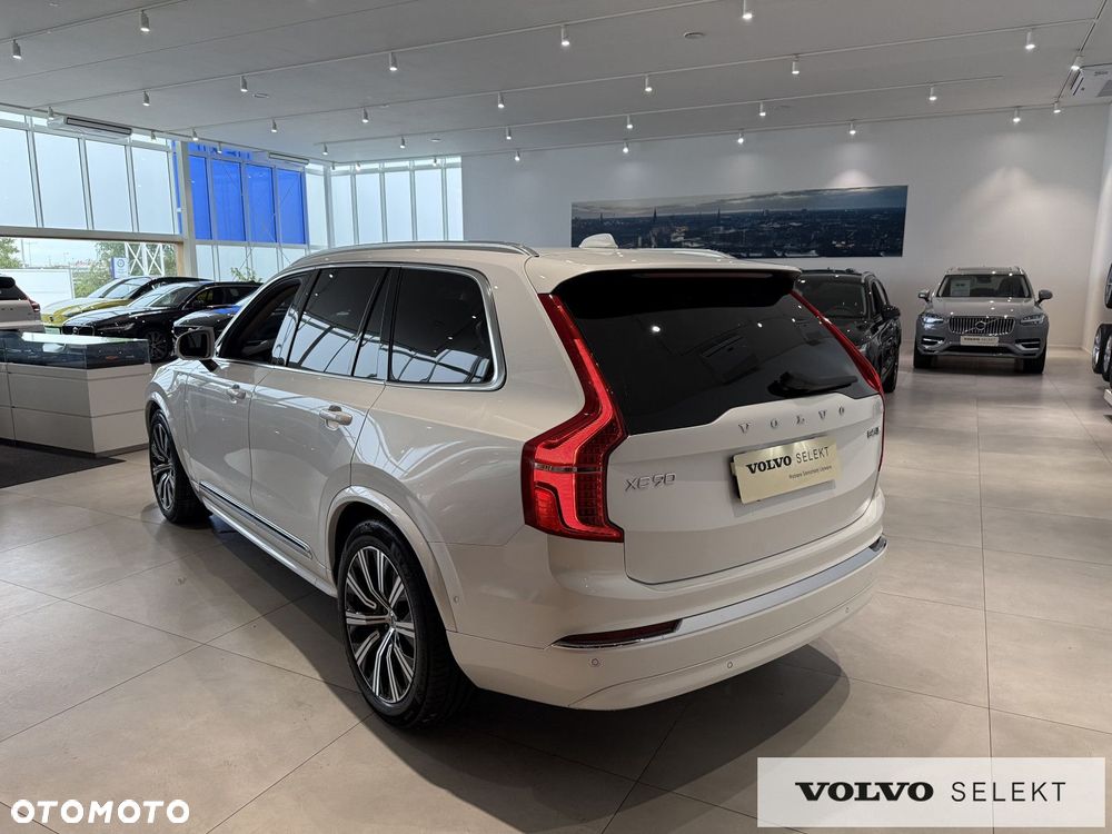 Volvo XC 90 - 8