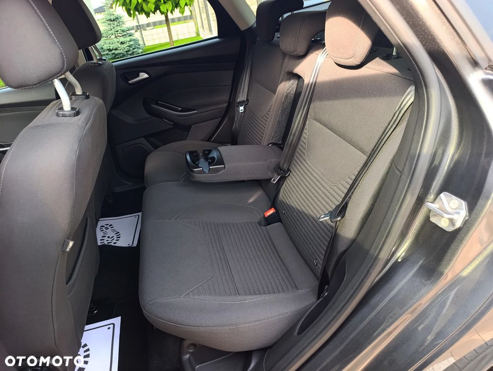 Ford Focus 1.0 EcoBoost Titanium - 16