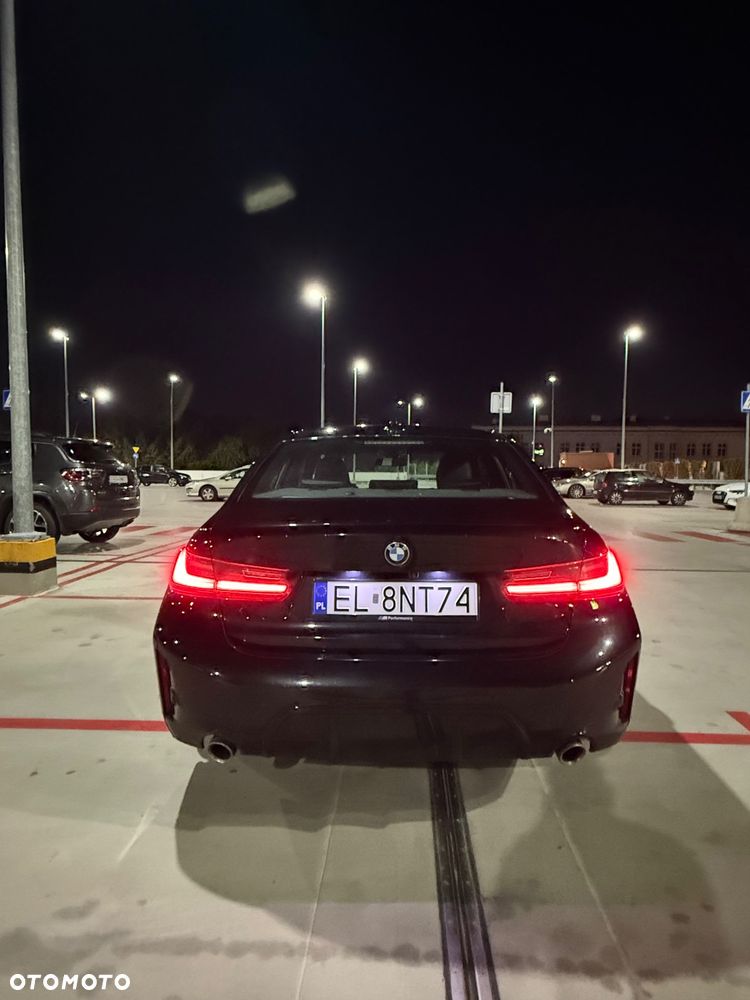 BMW Seria 3 318i M Sport - 5