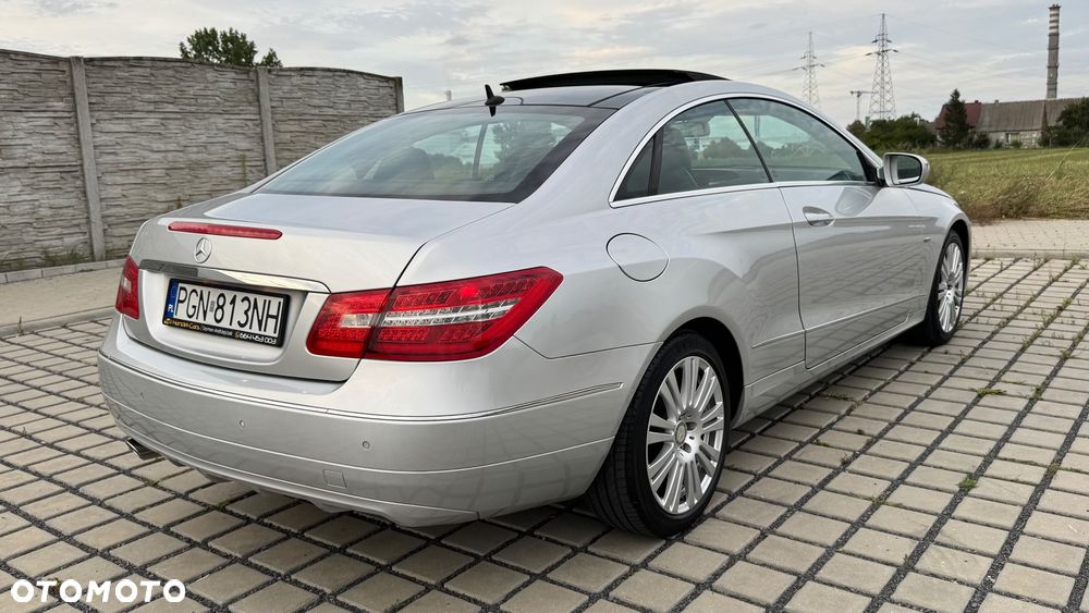 Mercedes-Benz Klasa E 250 CGI BlueEffICIENCY - 13