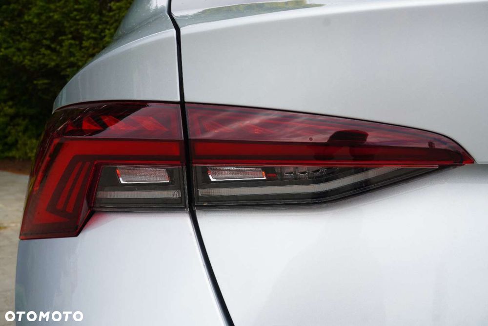 Skoda Octavia 2.0 TDI Ambition DSG - 11