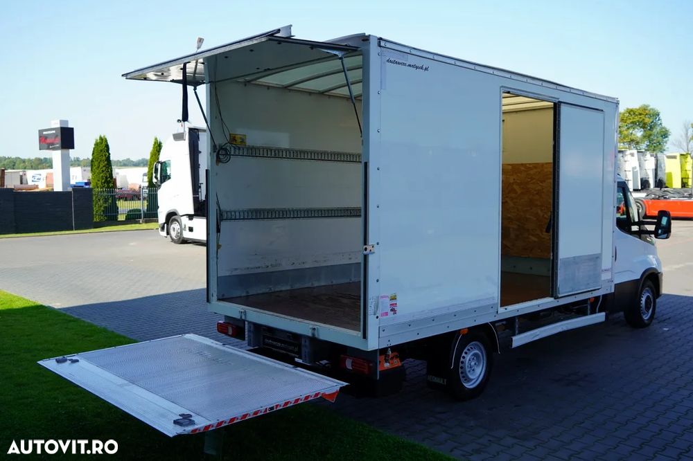 Iveco DAILY 35-160 / CONTAINER - 4,3 M / DHOLLANDIA LIFT - 750 KG / 3 LOCURI / DOUĂ / IMPORTAT / - 12