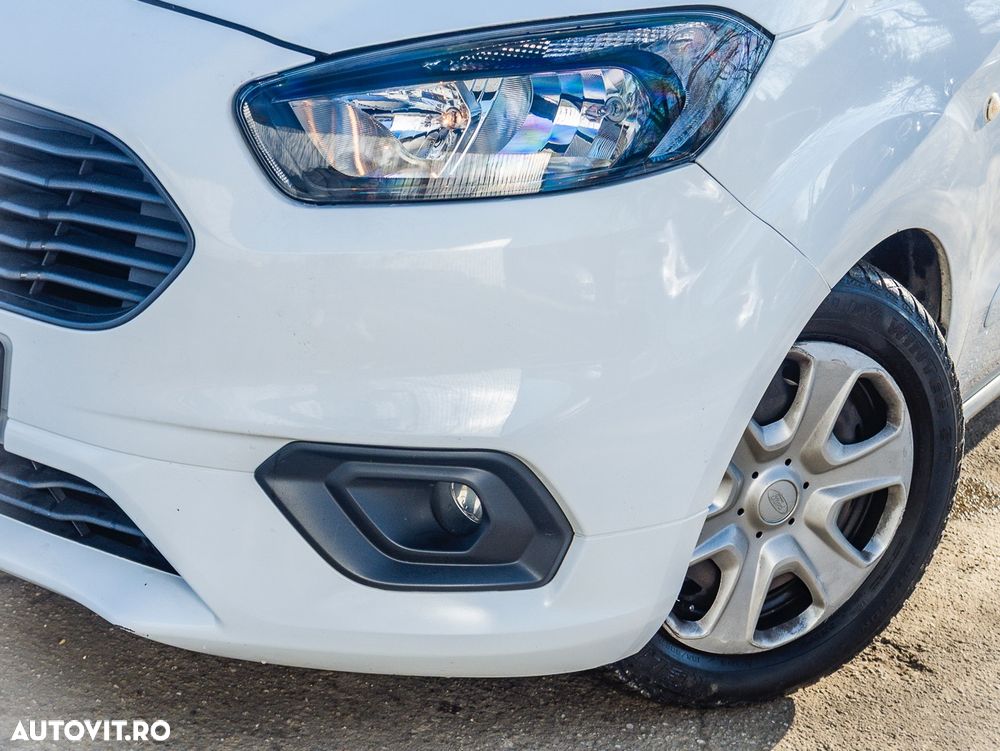 Ford Tourneo Courier 1.5 TDCi Trend - 24