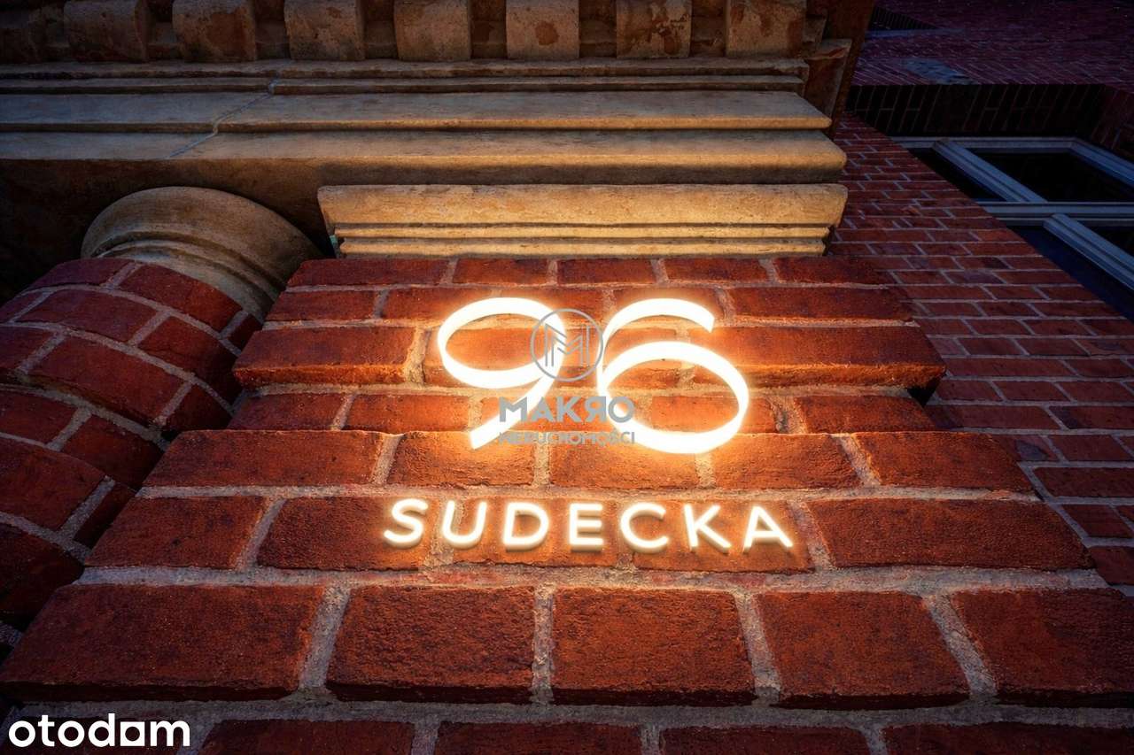 Zabytkowy Wyjątkowy Budynek Po Rewitalizacji