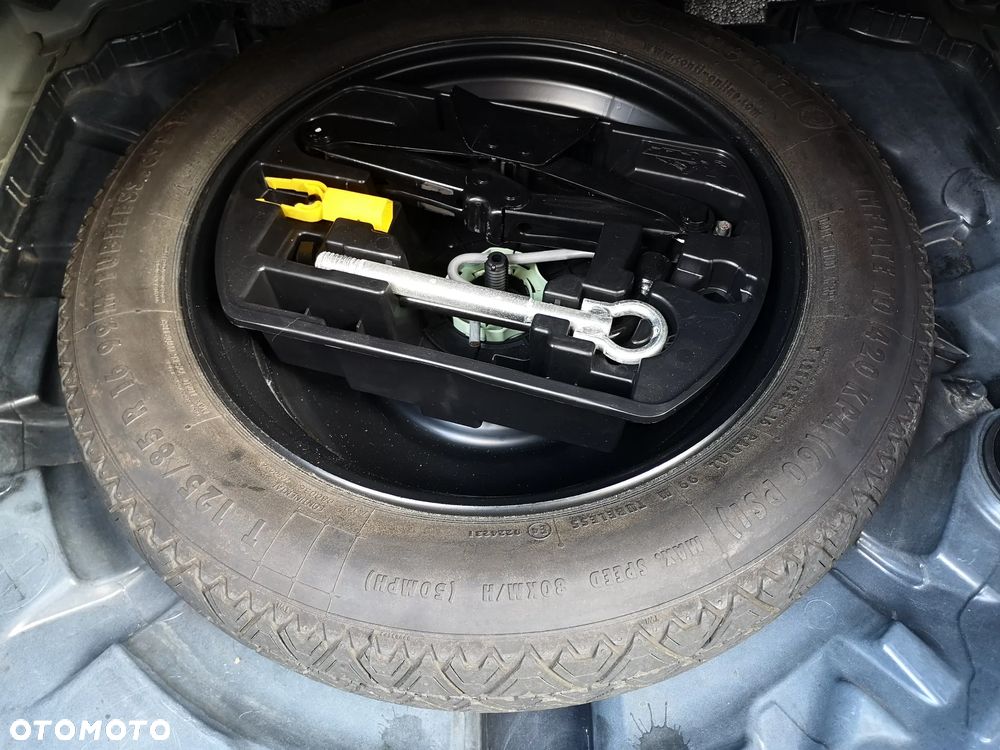 Peugeot 308 PureTech 130 GPF EAT8 Stop & Start Allure Business-Paket - 34