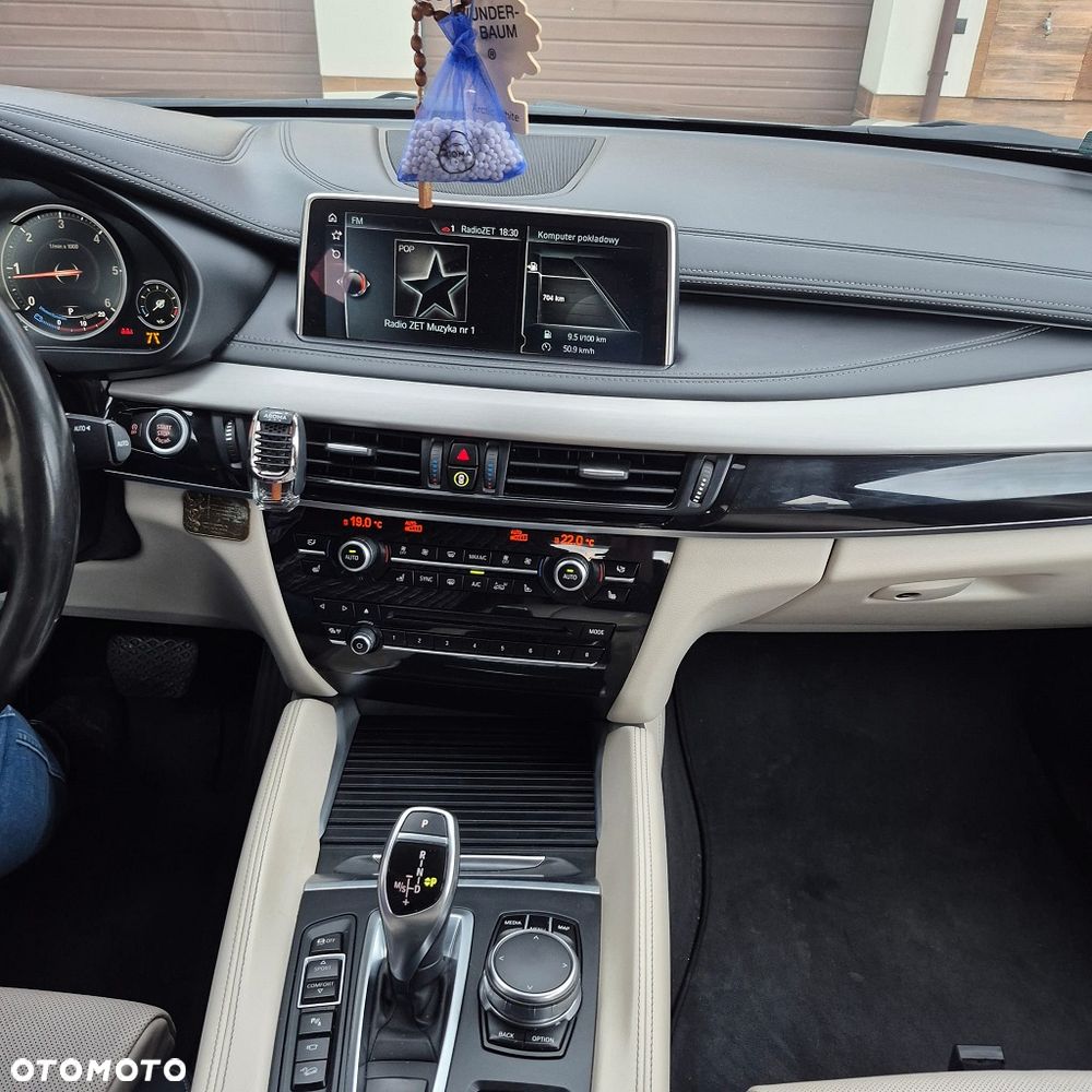 BMW X6 xDrive40d - 8