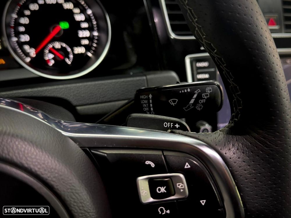 VW Golf 2.0 TDI GTD DSG - 44