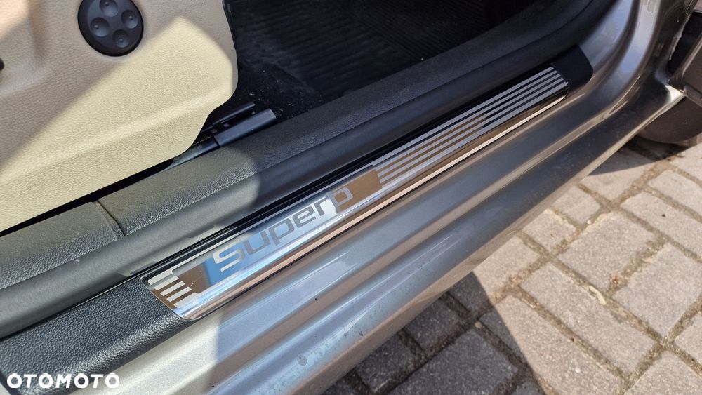 Skoda Superb 1.8 TSI Platinum DSG - 4