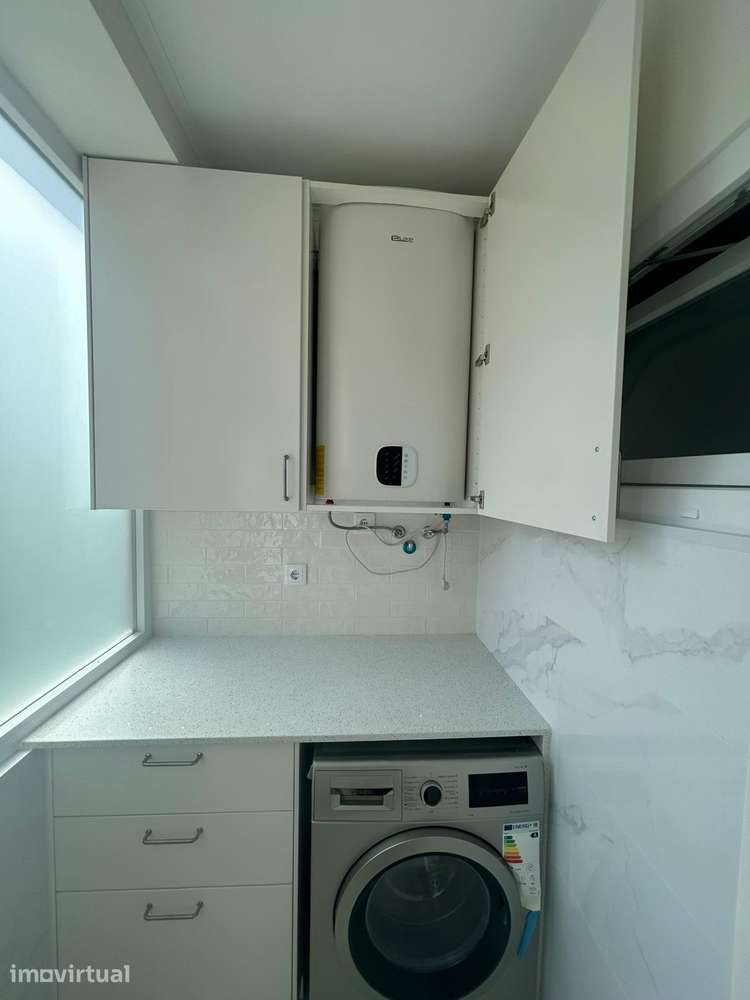 T2 em Sintra com varanda e segurança - Grande imagem: 3/20
