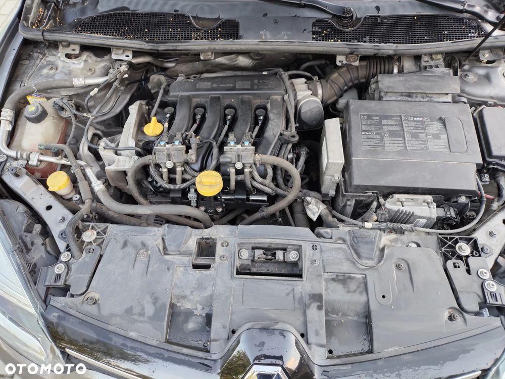 Renault Megane 1.6 16V Limited - 9
