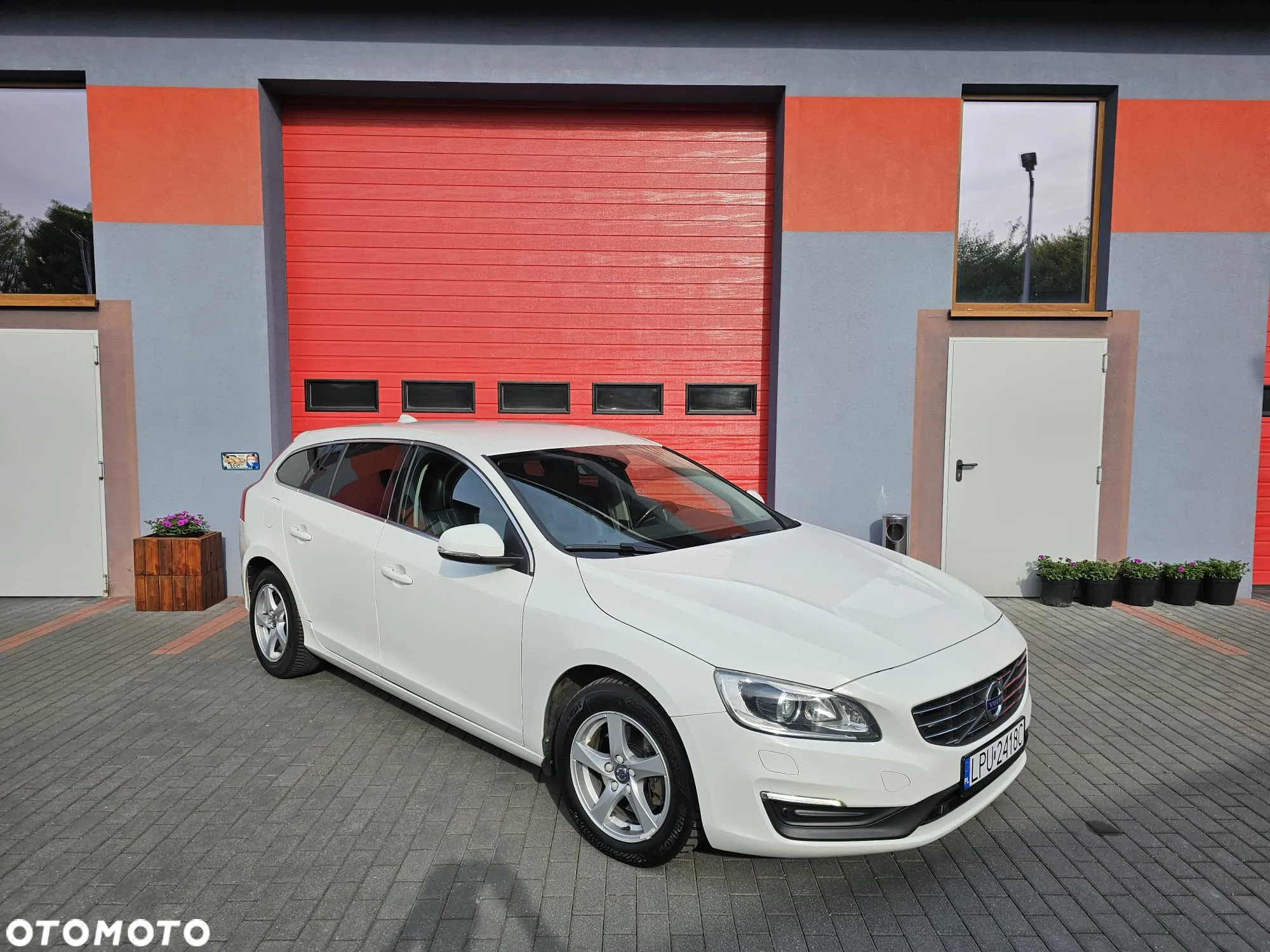 Volvo V60 D2 Drive-E Momentum - 3