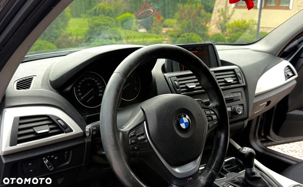 BMW Seria 1 120d Sport Line - 26