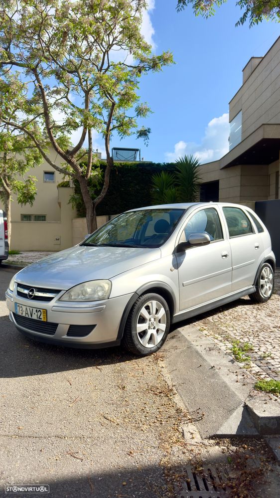 Opel Corsa 1.2 Twinport Enjoy - 1