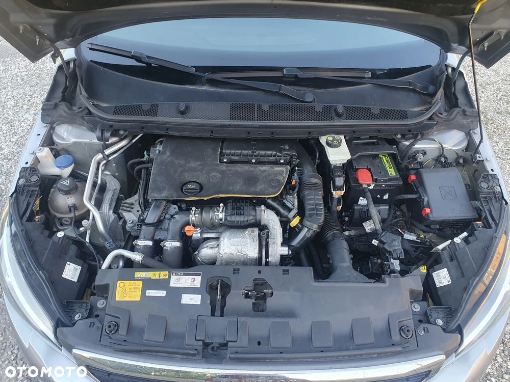 Peugeot 308 1.6 BlueHDi Allure S&S - 14