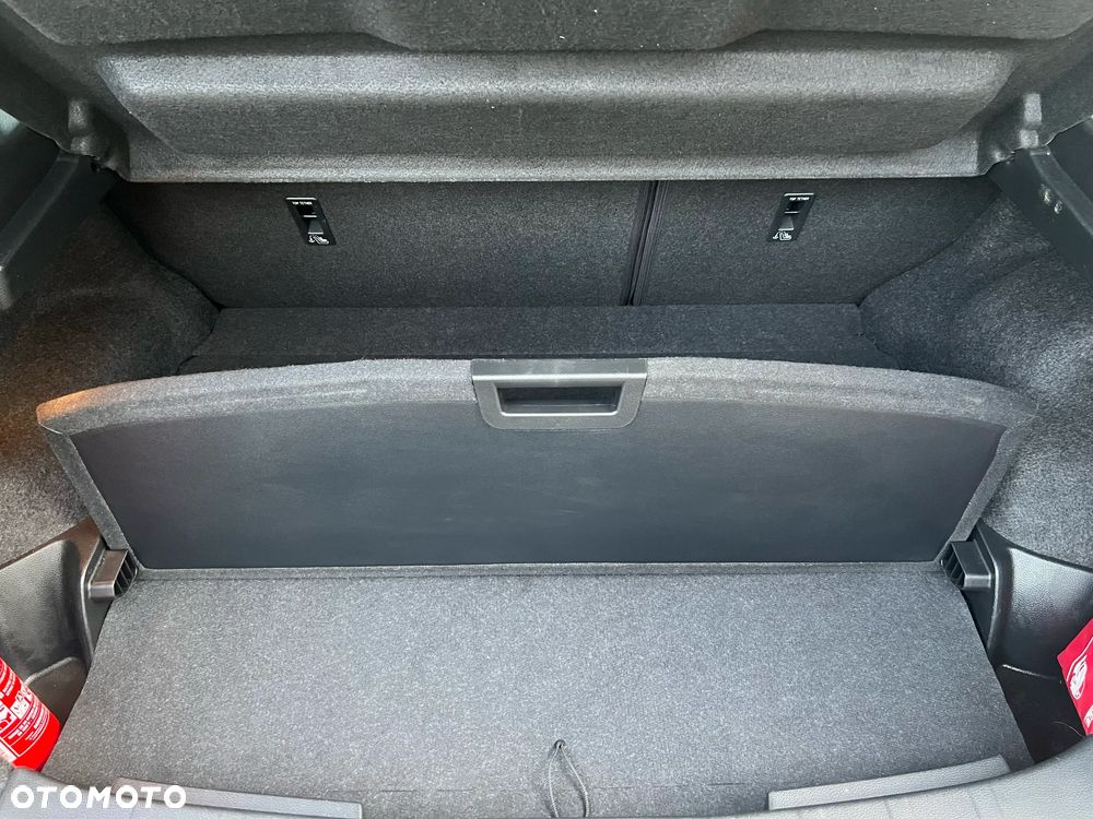 Nissan Qashqai 1.2 DIG-T N-Connecta EU6 - 18