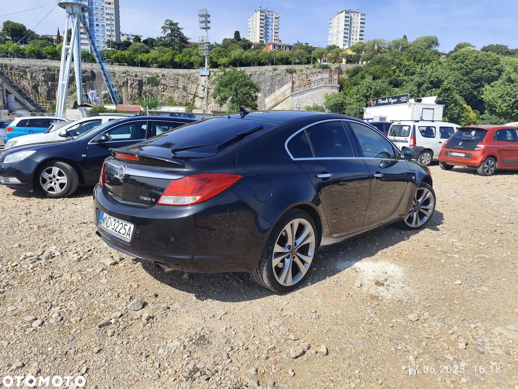 Opel Insignia 2.0 T Cosmo 4x4 - 3
