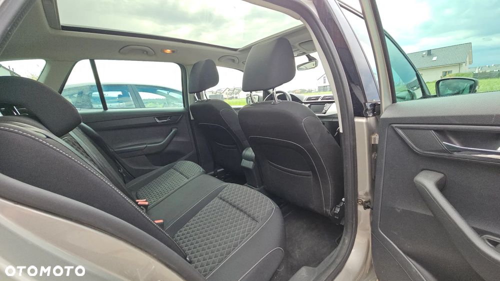Skoda Fabia 1.0 TSI Drive - 14
