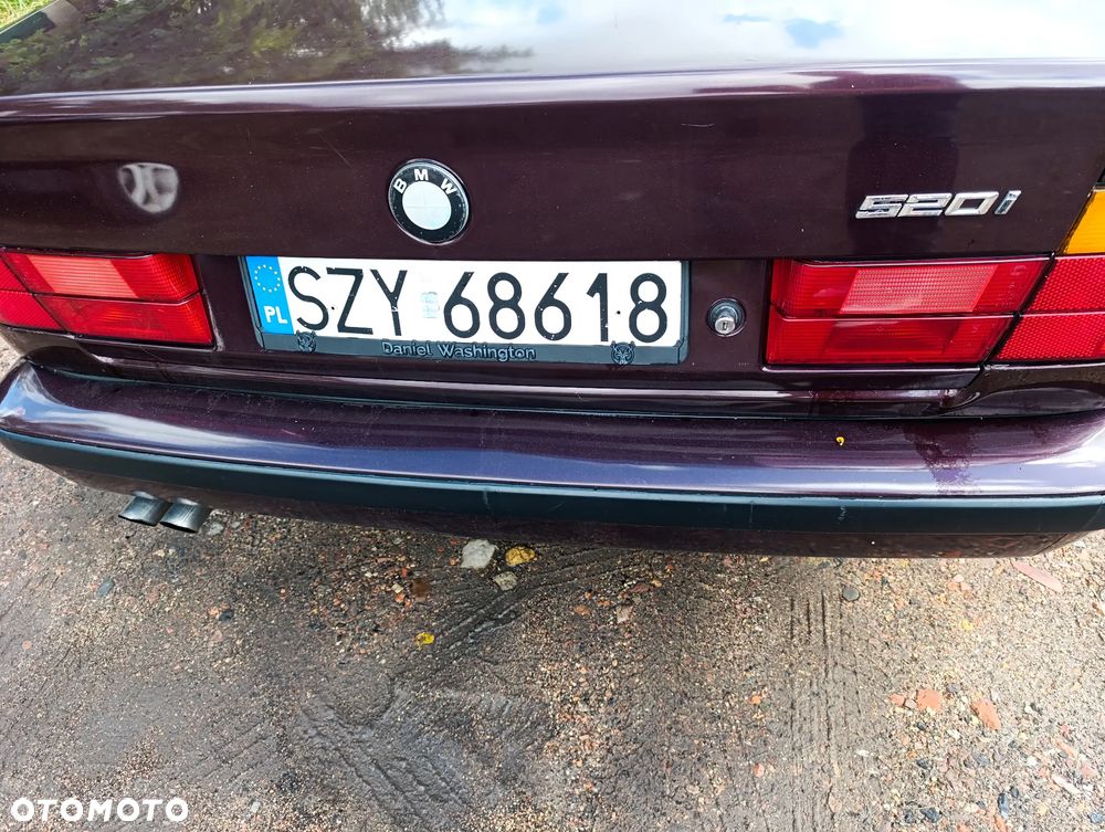 BMW Seria 5 520i - 25
