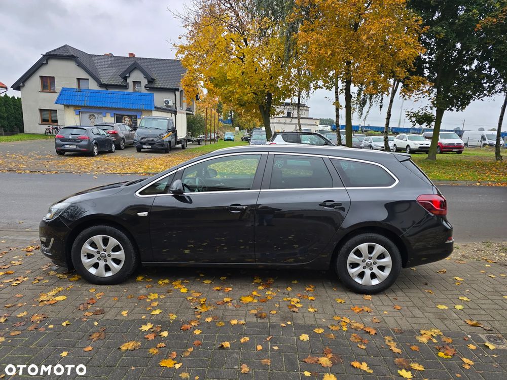 Opel Astra 1.6 D Start/Stop Sports Tourer 120 Jahre - 9