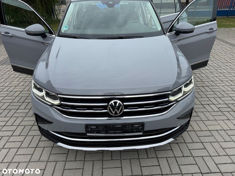 Volkswagen Tiguan - 37