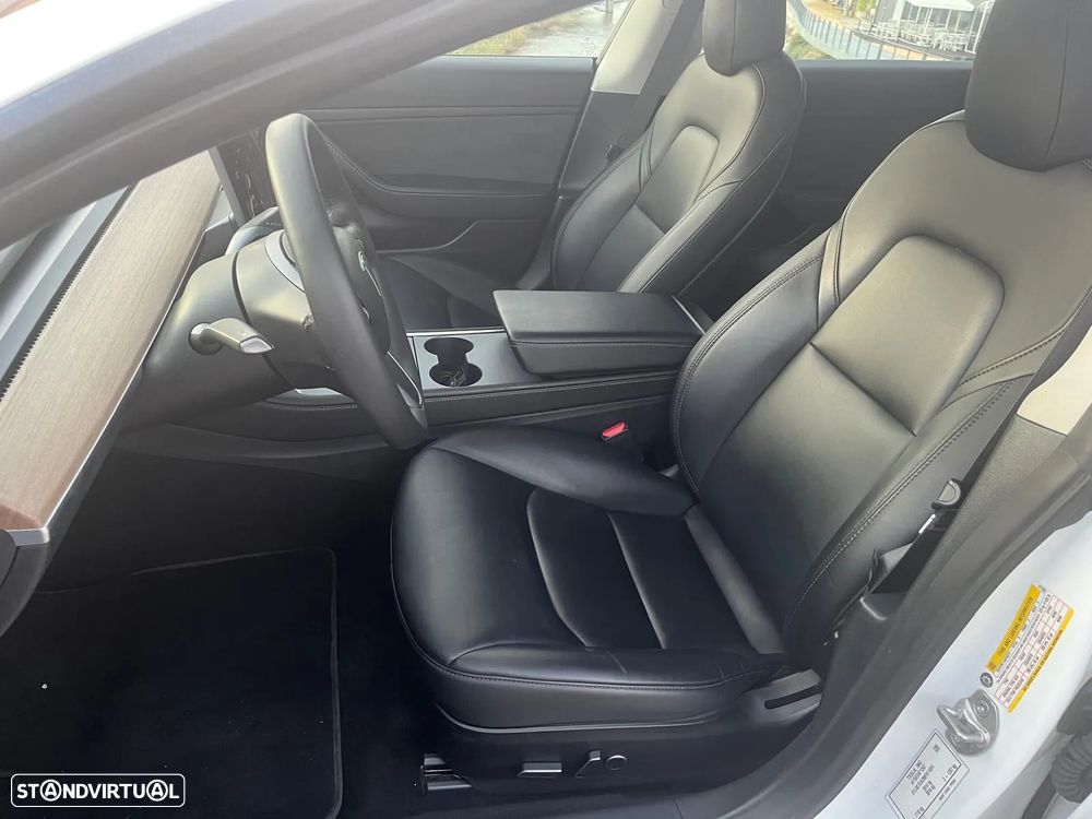 Tesla Model 3 RWD - 30