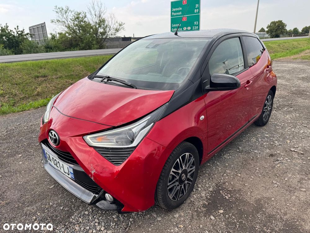 Toyota Aygo x.shift x-play connect - 3
