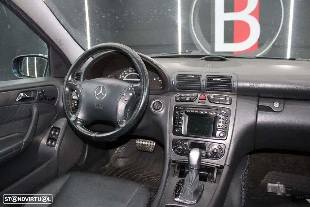 Mercedes-Benz C 30 AMG T CDI - 13