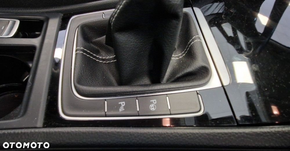 Volkswagen Golf - 20