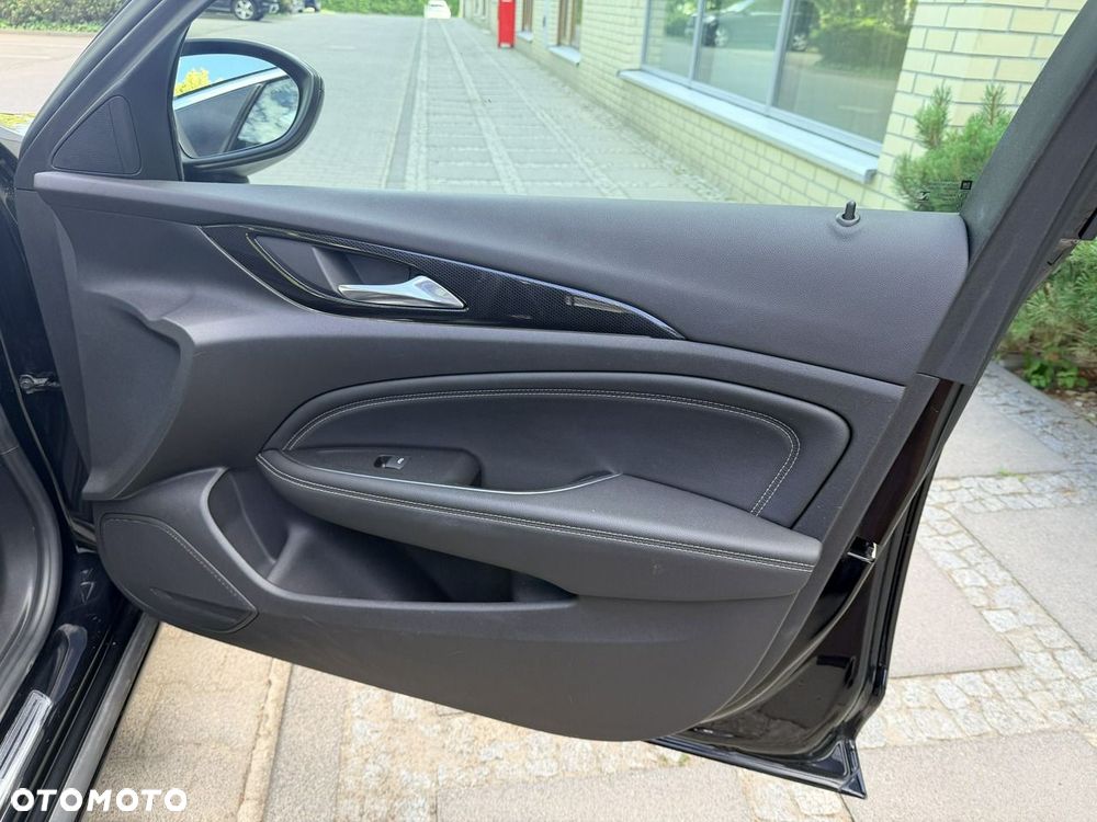 Opel Insignia - 29