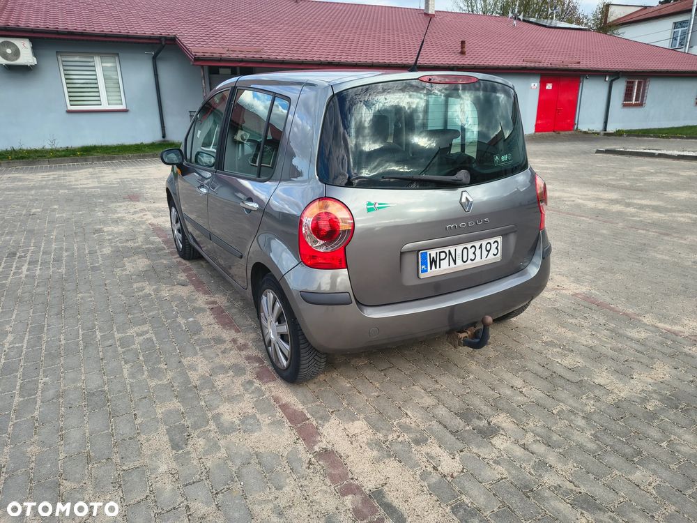 Renault Modus 1.6 16V Privilege - 7
