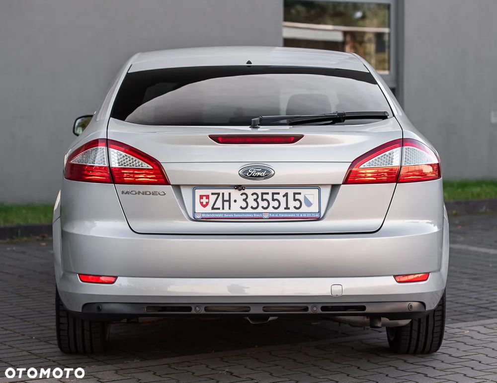 Ford Mondeo 2.5 Titanium - 8