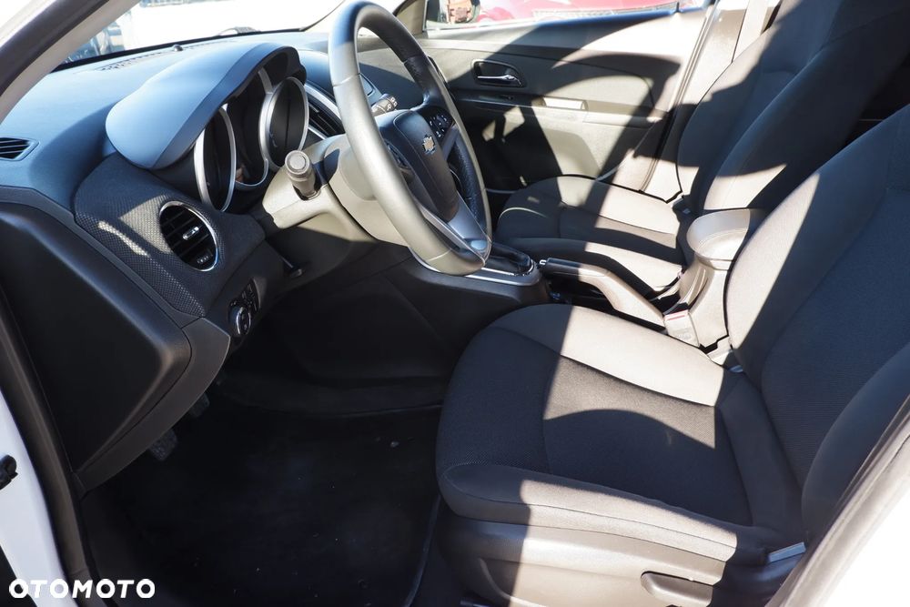 Chevrolet Cruze 1.7TD LT+ - 26
